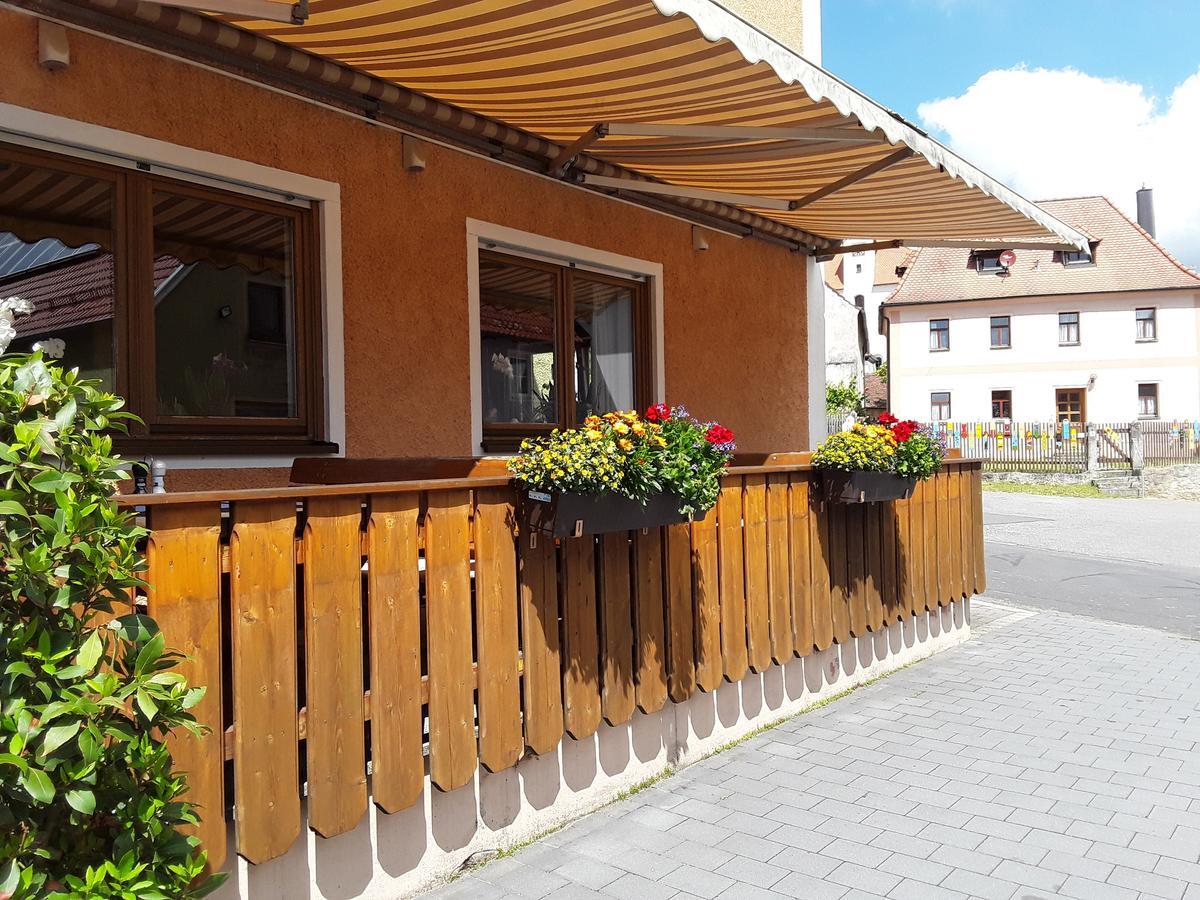 Landgasthof "Zur Post" Koenigstein (Bavaria) Exterior photo